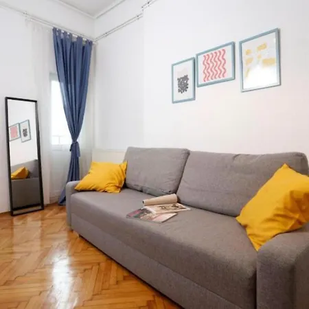 Charming Vintage Apartment Bucharest