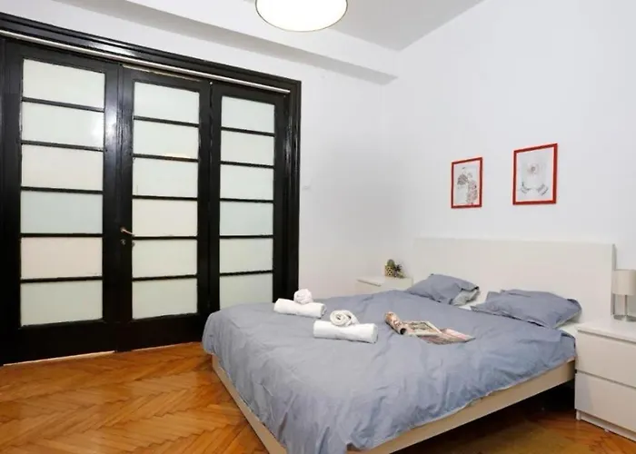 Charming Vintage Bukurešť